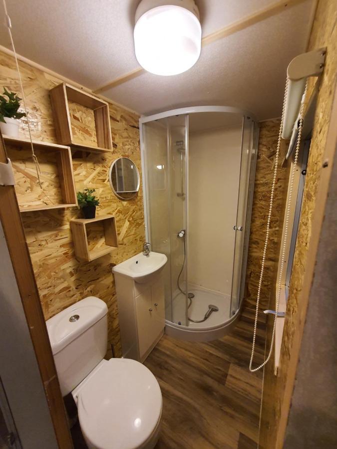 Mobilheim V Lva 2 Hotell Podivin Exteriör bild